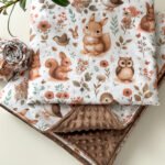3 dalių Minky komplektas su pa&scaron;iltinimu Žvėrelių puota